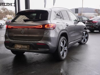 Mercedes-Benz EQA 250 Progressive MBUX Navi 360° AHK EasyPack