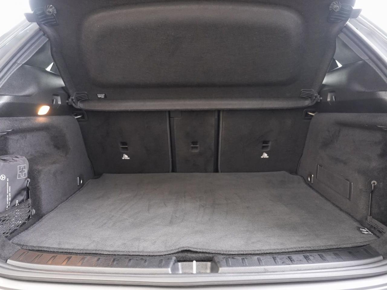 Mercedes-Benz EQA 250 Progressive MBUX Navi 360° AHK EasyPack