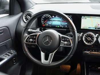 Mercedes-Benz EQA 250 Progressive MBUX Navi 360° AHK EasyPack