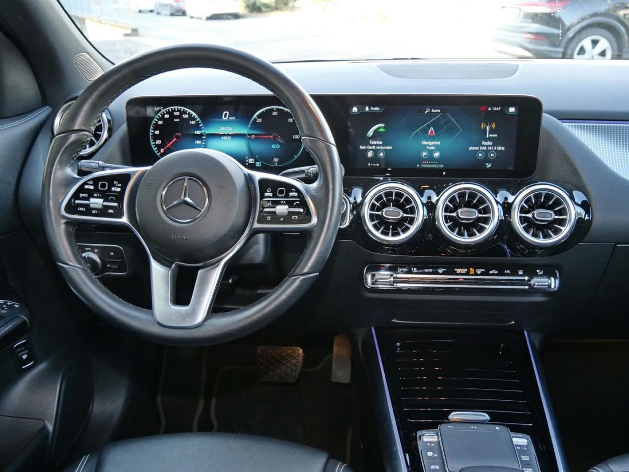 Mercedes-Benz EQA 250 Distronic MBUX-Navi Kamera AHK EasyPack