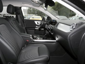Mercedes-Benz EQA 250 Progressive Night Navi Distronic AHK