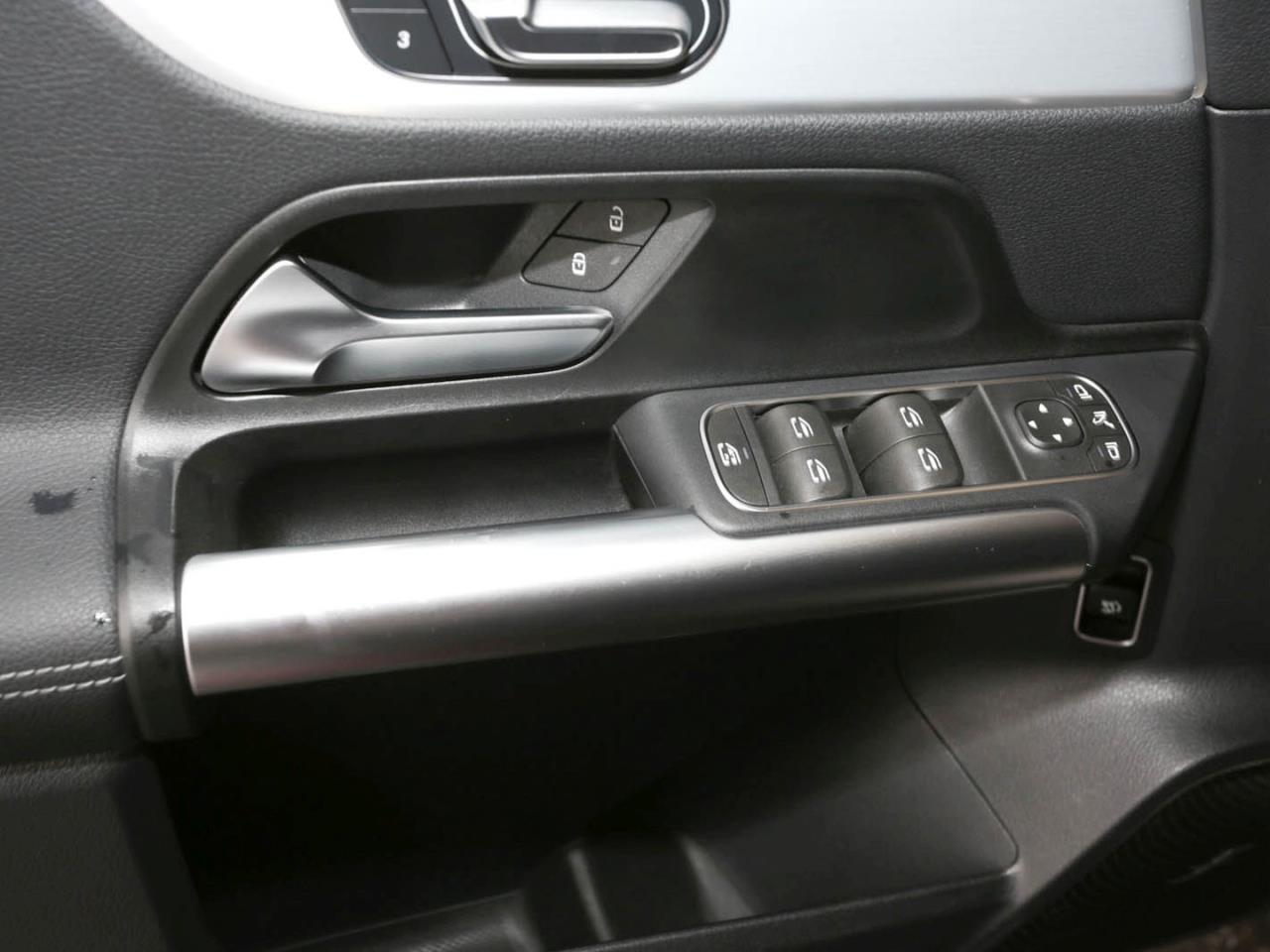Mercedes-Benz EQA 250 Progressive Night Navi Distronic AHK Mercedes-Benz EQA 250 Progressive Night Navi Distronic AHK