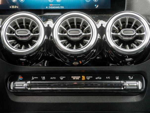 Mercedes-Benz EQA 250 Progressive MBUX Navi Kamera Totwinkel Mercedes-Benz EQA 250 Progressive MBUX Navi Kamera Totwinkel
