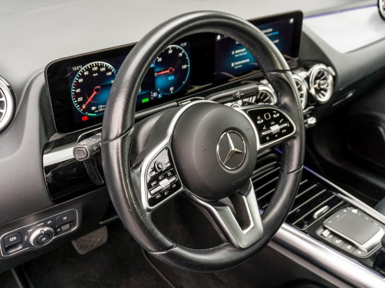Mercedes-Benz EQA 250 Progressive MBUX Navi Kamera Totwinkel