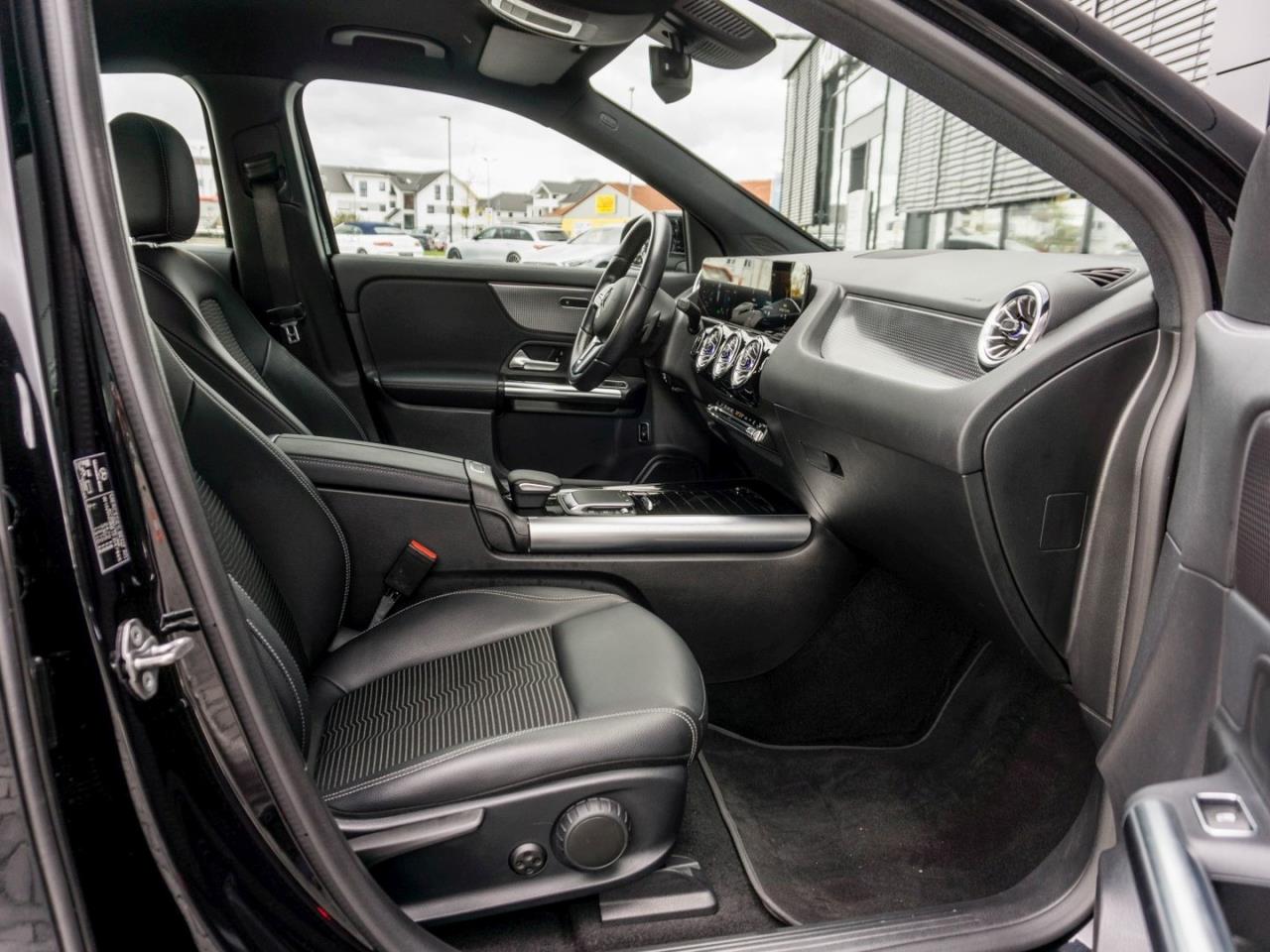 Mercedes-Benz EQA 250 Progressive MBUX Navi Kamera Totwinkel