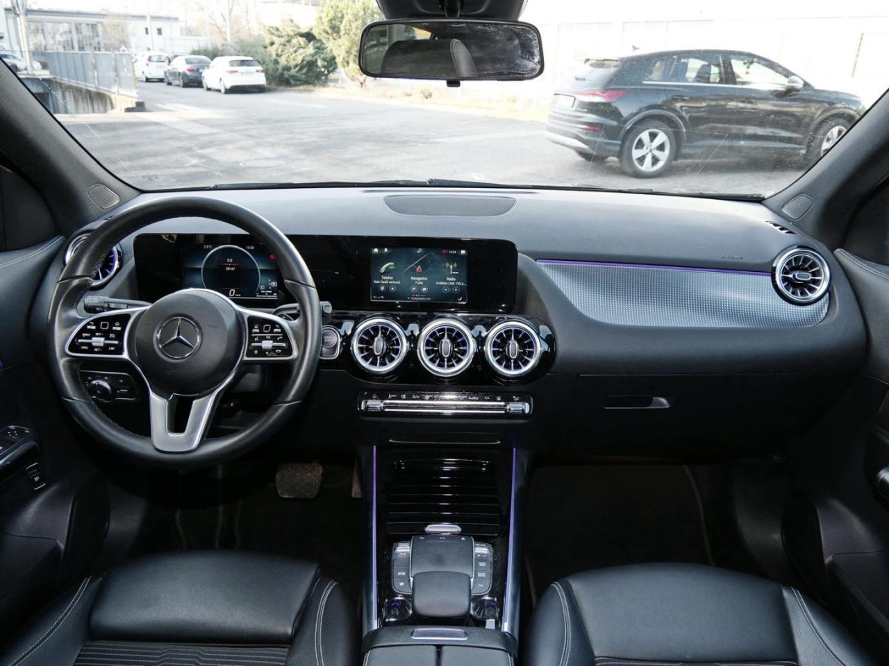 Mercedes-Benz EQA 250 Progressive MBUX Navi AHK Easy-Pack