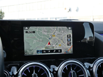 Mercedes-Benz EQA 250 Progressive MBUX Navi AHK Easy-Pack
