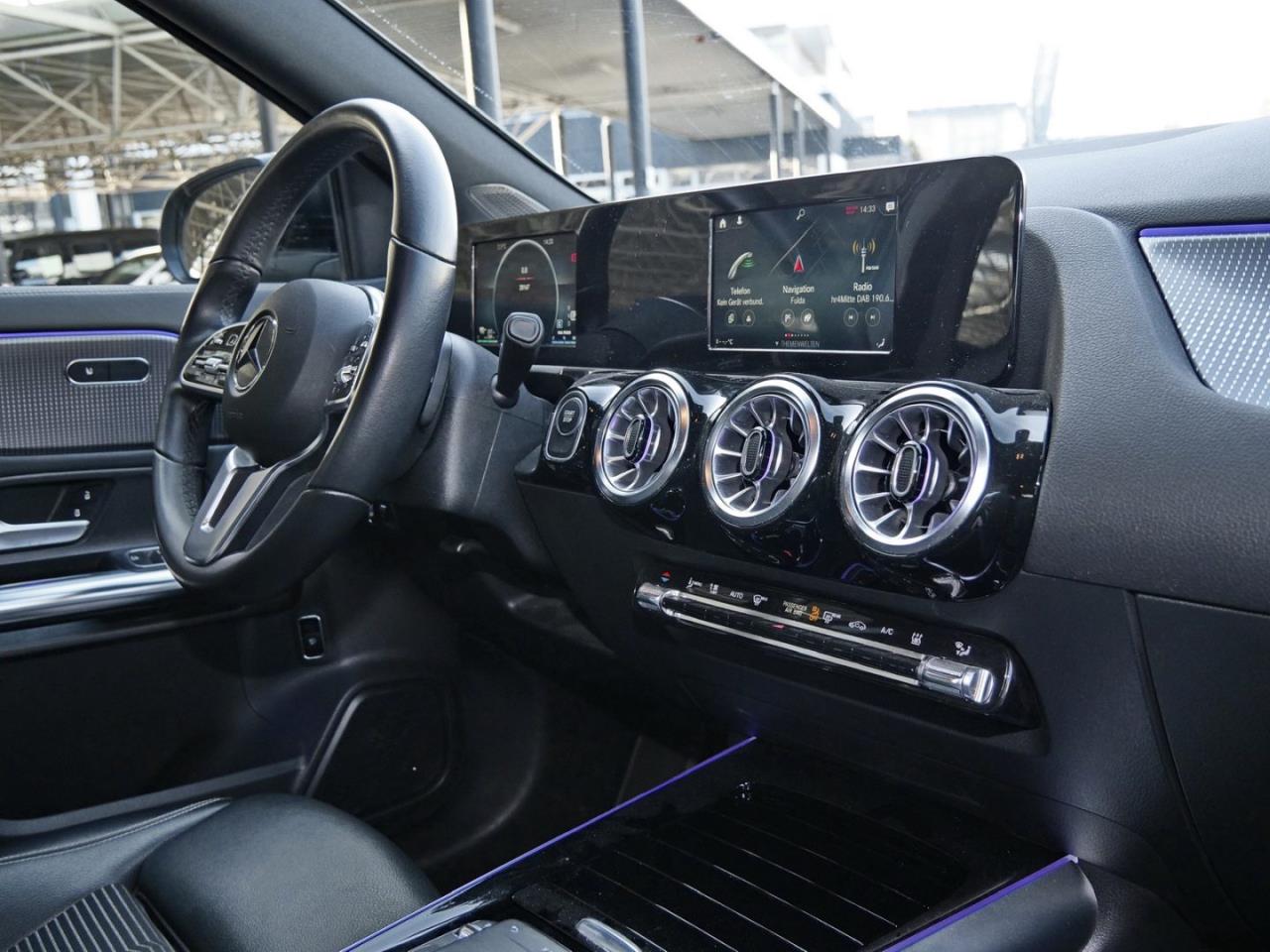 Mercedes-Benz EQA 250 Progressive MBUX Navi AHK Easy-Pack