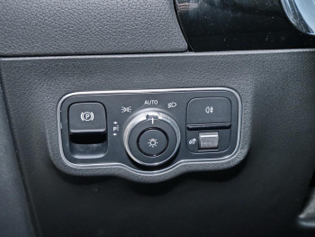 Mercedes-Benz EQA 250 Progressive MBUX Navi AHK Easy-Pack