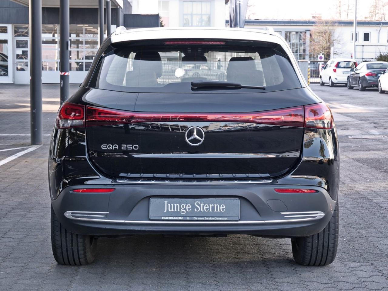 Mercedes-Benz EQA 250 Progressive MBUX Navi AHK Easy-Pack