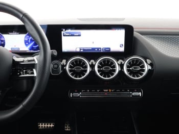 Mercedes-Benz EQA 250+ AMG MBUX NaviPrem. Kamera Easy-Pack