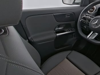 Mercedes-Benz EQA 250 MBUX Navi-Prem. Panorama Kamera EasyPack