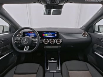Mercedes-Benz EQA 250 MBUX Navi-Prem. Panorama Kamera EasyPack