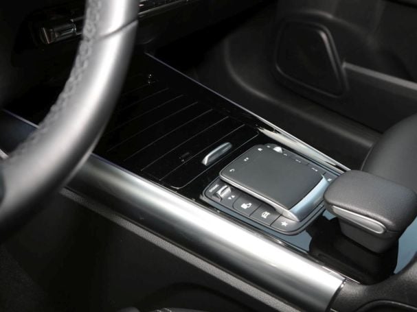 Mercedes-Benz EQA 250 Progressive Night MBUXNavi Kamera Easy-P Mercedes-Benz EQA 250 Progressive Night MBUXNavi Kamera Easy-P