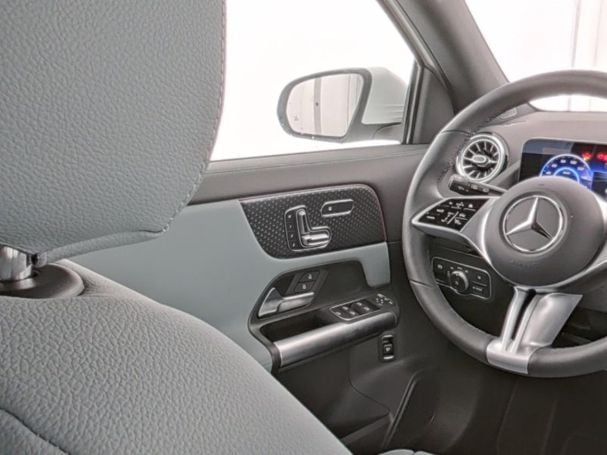 Mercedes-Benz EQA 250+ Progressive MBUXNavi-Prem. Easy-P 360° Mercedes-Benz EQA 250+ Progressive MBUXNavi-Prem. Easy-P 360°