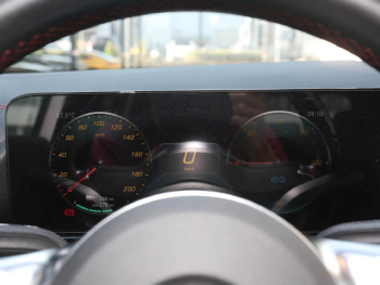 Mercedes-Benz EQA 250 AMG Panorama Distronic AHK 360°Kamera