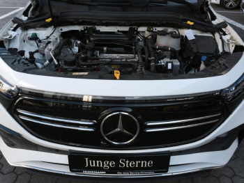 Mercedes-Benz EQA 250 AMG Panorama Distronic AHK 360°Kamera