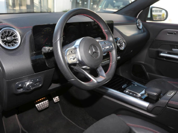 Mercedes-Benz EQA 250 AMG Panorama Distronic AHK 360°Kamera