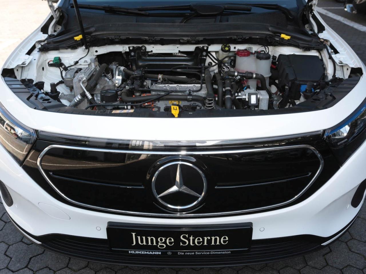 Mercedes-Benz EQA 250 Progressive Night Kamera EasyPack AHK