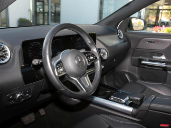 Mercedes-Benz EQA 250 Progressive Night Kamera EasyPack AHK