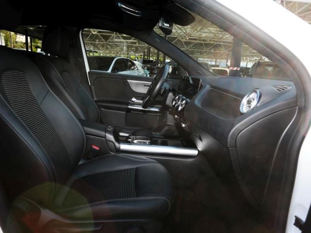 Mercedes-Benz EQA 250 Progressive Night Kamera EasyPack AHK