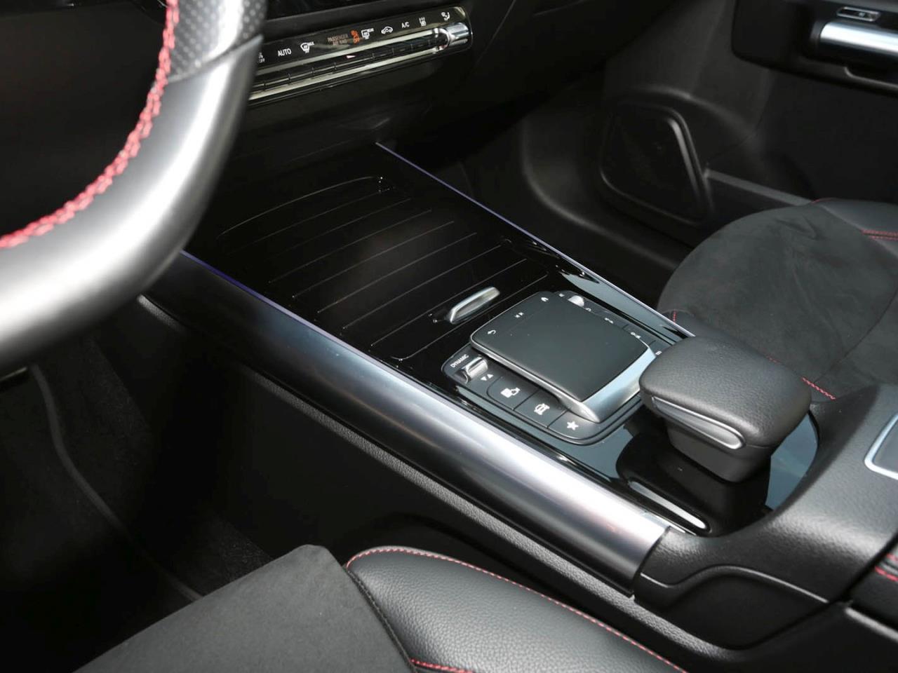 Mercedes-Benz EQA 250 AMG Night Navi Distronic AHK Kamera