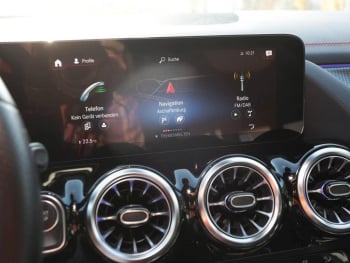 Mercedes-Benz EQA 250 AMG Night Navi Distronic AHK Kamera