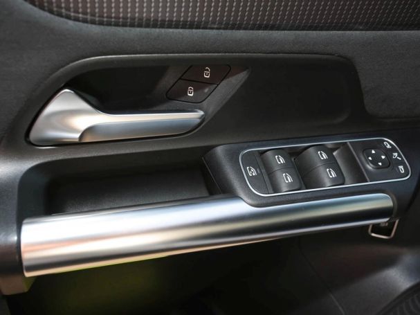 Mercedes-Benz EQA 250 AMG Night Navi Distronic AHK Kamera