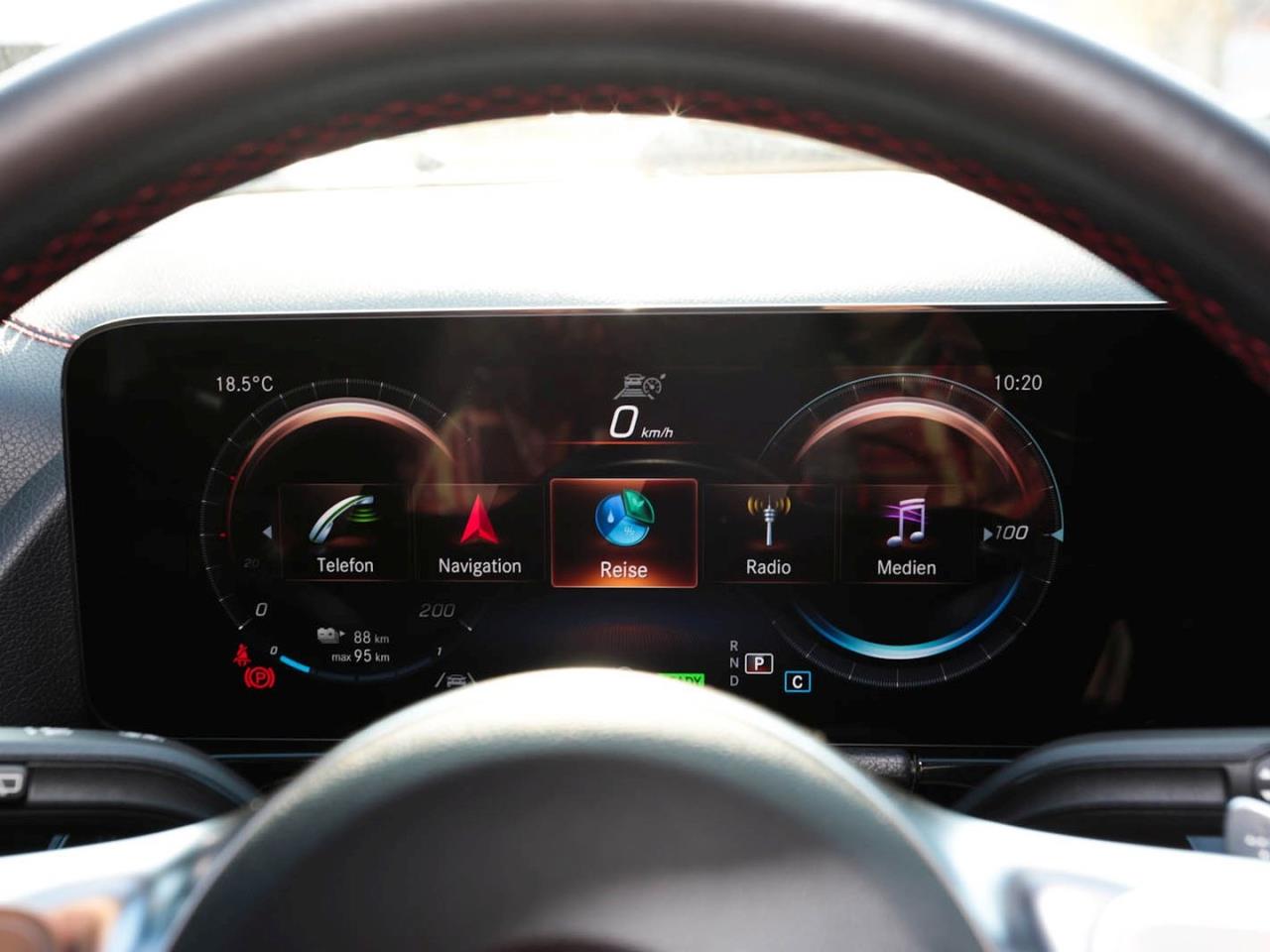 Mercedes-Benz EQA 250 AMG Night Navi Distronic AHK Kamera