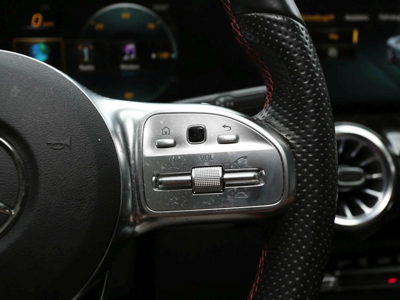 Mercedes-Benz EQA 250 AMG Night Navi Kamera Spiegel-P Easy-Pack