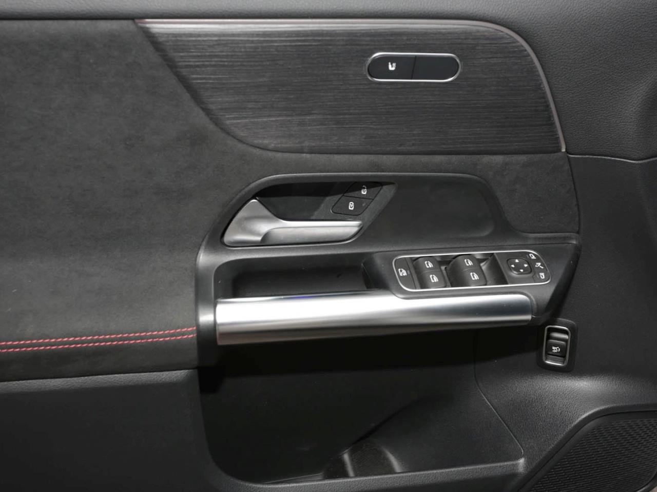 Mercedes-Benz EQA 250 AMG Night Navi Kamera Spiegel-P Easy-Pack