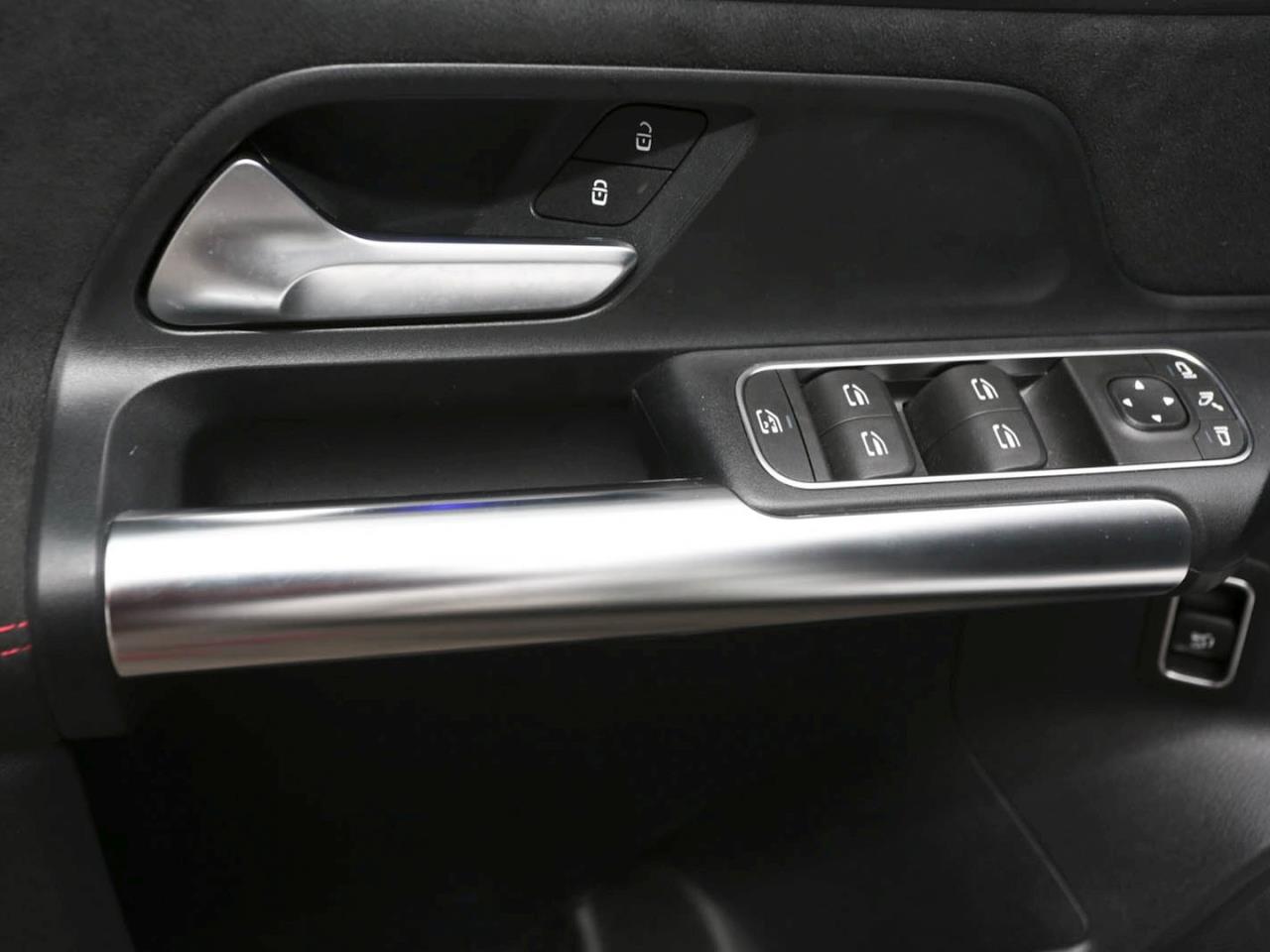 Mercedes-Benz EQA 250 AMG Night Navi Kamera Spiegel-P Easy-Pack