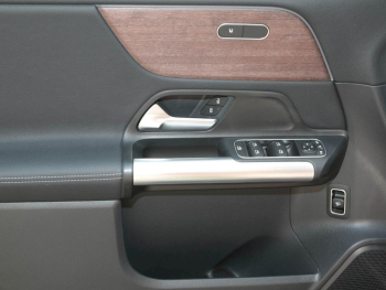 Mercedes-Benz EQA 250 Progressive Night Navi Panorama Kamera