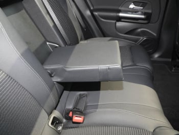 Mercedes-Benz EQA 250 Progressive Night Navi Panorama Kamera