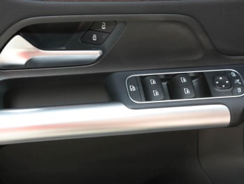 Mercedes-Benz EQA 250 Progressive Night Navi Panorama Kamera