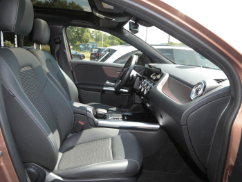 Mercedes-Benz EQA 250 Progressive Night Navi Panorama Kamera