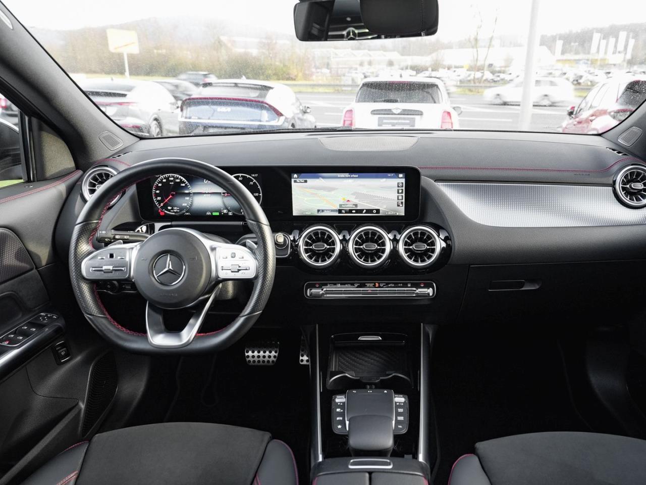 Mercedes-Benz EQA 250 AMG Night Navi Panorama Memory Distronic