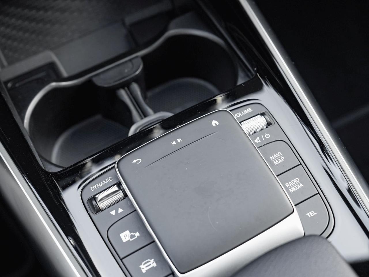 Mercedes-Benz EQA 250 AMG Night Navi Panorama Memory Distronic