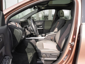 Mercedes-Benz EQA 250 Navi Distronic Panorama Kamera EasyPack