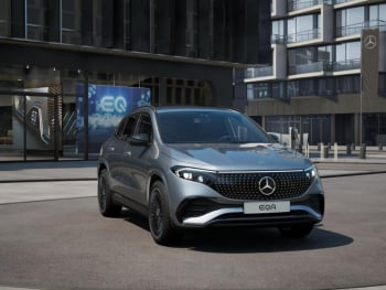 Mercedes-Benz EQA 300 4M AMG Night MBUX Navi-Prem Kamera EasyP