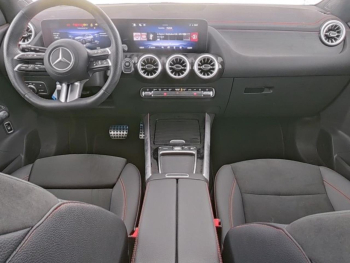 Mercedes-Benz EQA 300 4M AMG Night MBUX Distronic Kamera Klima