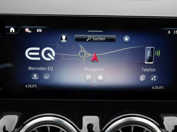 Mercedes-Benz EQA 300 4M AMG MBUX Navi Distronic 360° EasyP