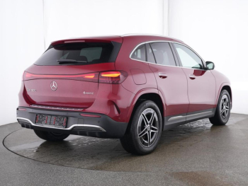 Mercedes-Benz EQA 300 4M AMG MBUX Navi Distronic 360° EasyP Mercedes-Benz EQA 300 4M AMG MBUX Navi Distronic 360° EasyP