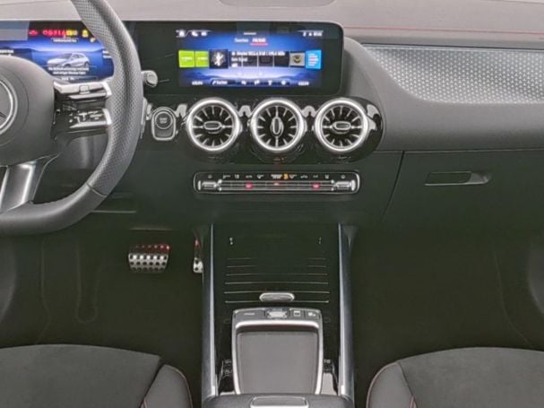 Mercedes-Benz EQA 300 4M AMG MBUX Navi Distronic 360° EasyP