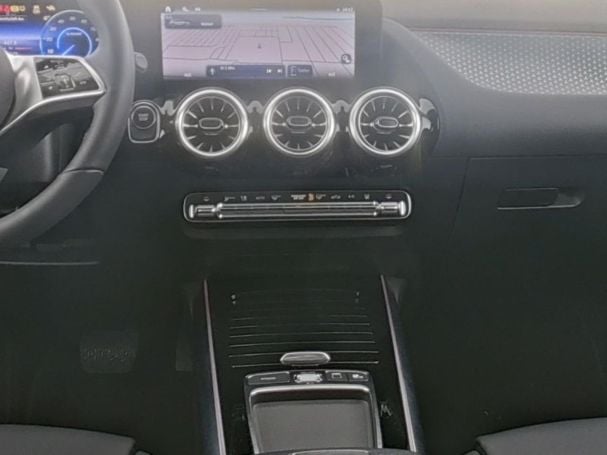 Mercedes-Benz EQA 300 4M Progressive Distronic AHK Kamera SHZ