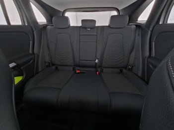 Mercedes-Benz EQA 300 4M Progressive Distronic AHK Kamera SHZ