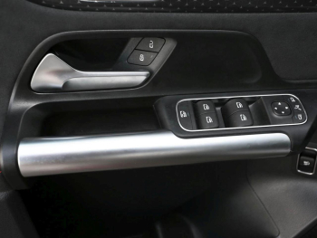 Mercedes-Benz EQA 300 4M AMG Night Panorama Distronic Winter-P