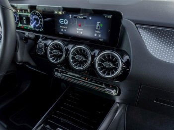 Mercedes-Benz EQA 300 4M Progressive MBUX Navi Memory ParkP