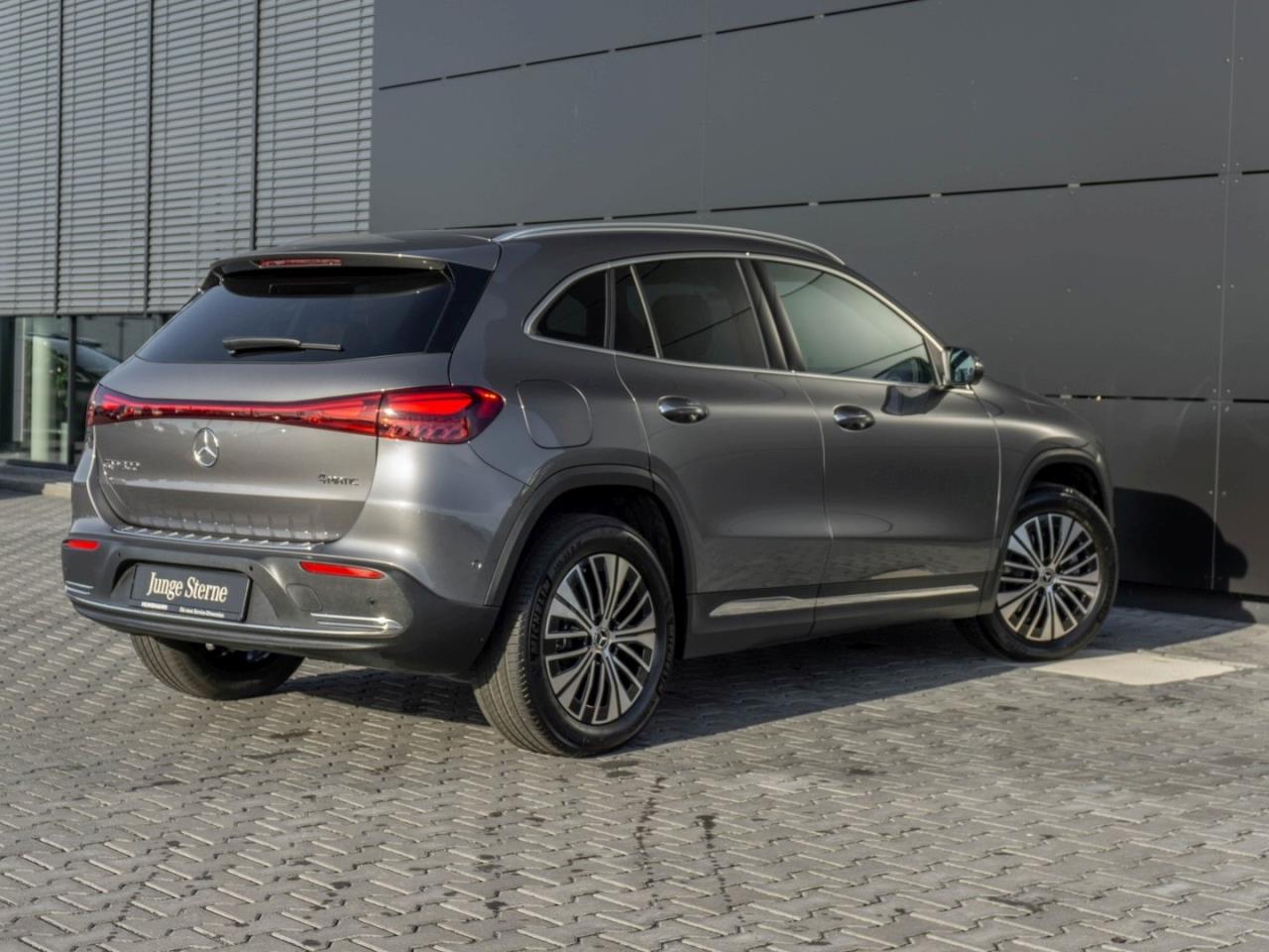 Mercedes-Benz EQA 300 4M Progressive MBUX Navi Memory ParkP