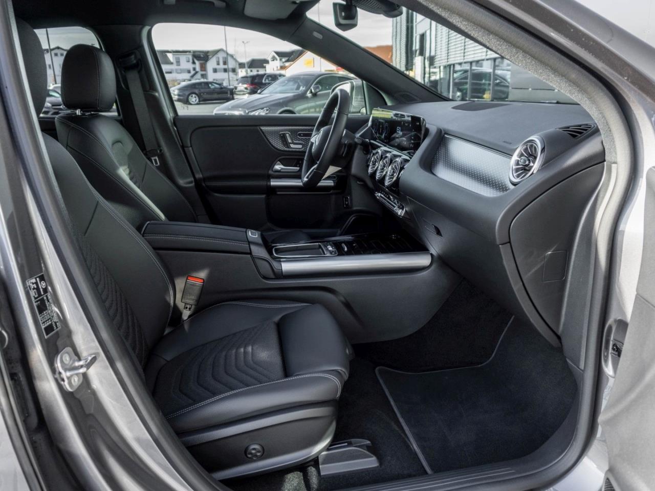 Mercedes-Benz EQA 300 4M Progressive MBUX Navi Memory ParkP